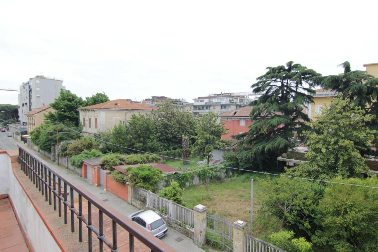 L'Arrocco Bed And Breakfast Marina Di Carrara Zewnętrze zdjęcie