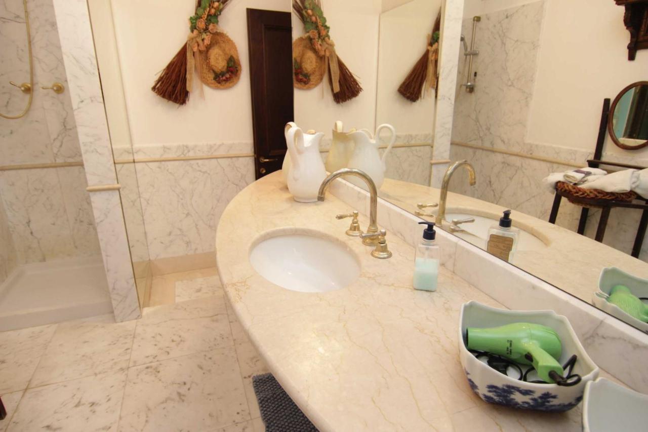 L'Arrocco Bed And Breakfast Marina Di Carrara Zewnętrze zdjęcie